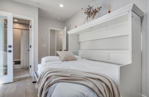 Rooftop Patio with Waterview, Private Garden & Grill 3BR 3BA- Modern Cityscape - Foto 26