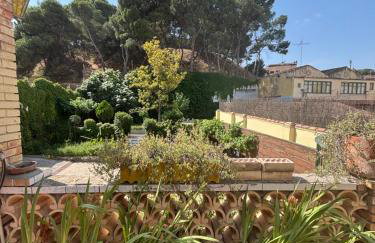 Family home with pool and garden in Tudela center - Photo 8