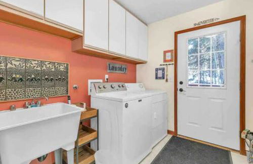 Panoramic View Home with Hot Tub & Game Room - Foto 42