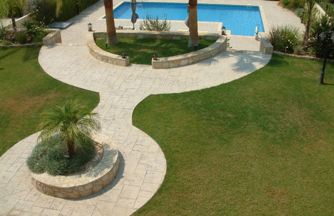 Three Bedroom Villa With Private Pool and Landscaped Garden Close to the Beach - Foto 17