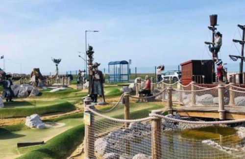 Two x 6 Berth static caravan on Lyons Robin Hood Rhyl North wales - Photo 76