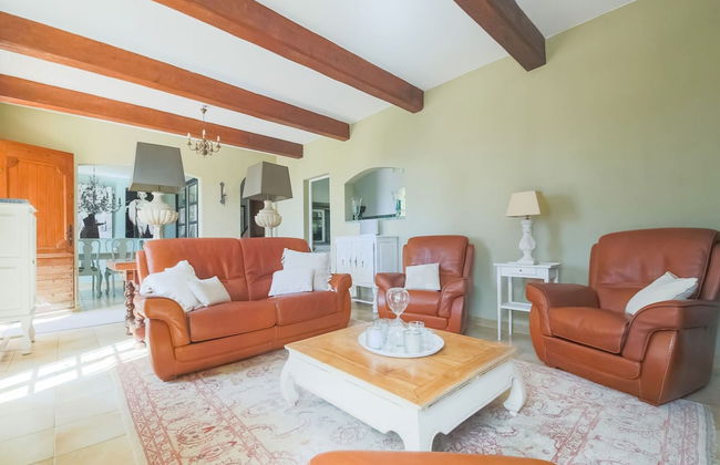 Nice Holiday Home in Lorgues - Foto 11