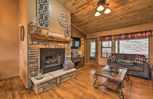 3 Mi to Fool Hollow Lake Cozy Cabin with Deck - Foto 2