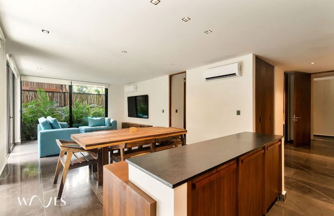 2BR w Private Pool - Steps Away From the Beach - Photo 13