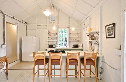 Cozy Stockbridge Cabin - Walk to Beach and Lake! - Foto 5