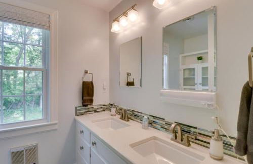 Rural and Spacious Virginia Home on about 2 Acres! - Foto 28