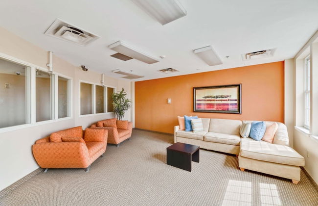 Bluebird Suites at the Warehouse District - Foto 5