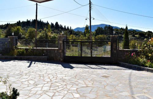 Mainades House - Photo 5