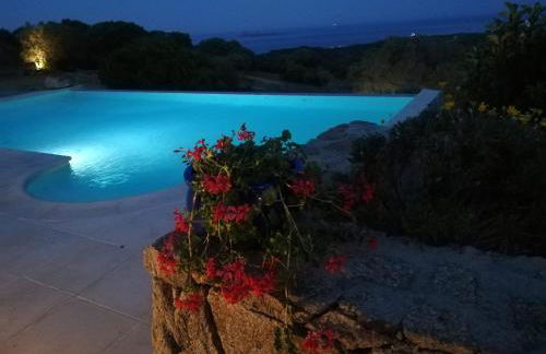 La Sima villa con piscina vista mare San Pantaleo Sardegna - Foto 48
