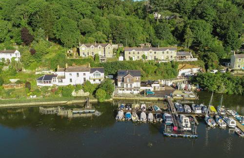 Waterfront House - Photo 38