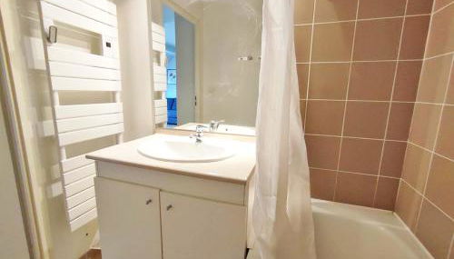 Le Flocon, T2, wifi, vue montagne, parking gratuit, 4 personnes - Foto 5