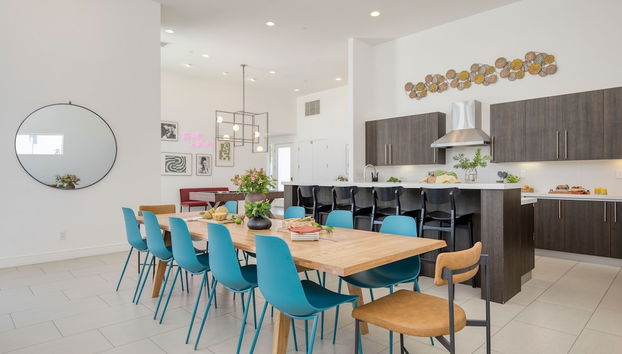 Polo Villa 9 by Avantstay Backyard w Putting Green Pool Spa 5 BDR 260312 - Foto 5, Habitación