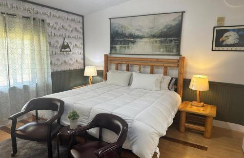 6 bedrooms! Family friendly! Spacious! PNW Rustic! - Photo 21