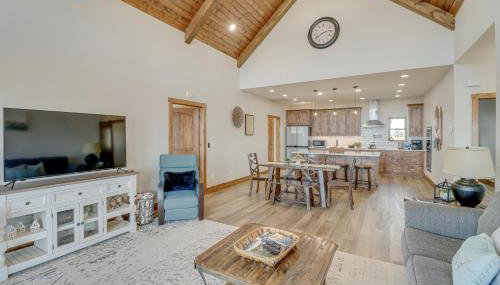 Spacious Harrison Vacation Rental with Deck and Views! - Foto 4