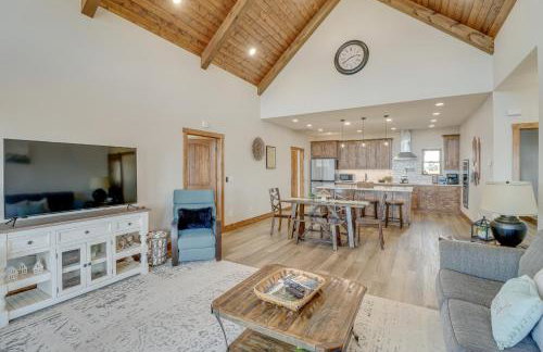 Spacious Harrison Vacation Rental with Deck and Views! - Foto 4