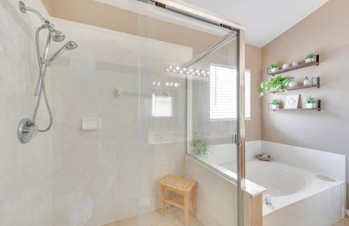 10 Mi to Disney Home with Spa and Heated Pool! - Foto 18