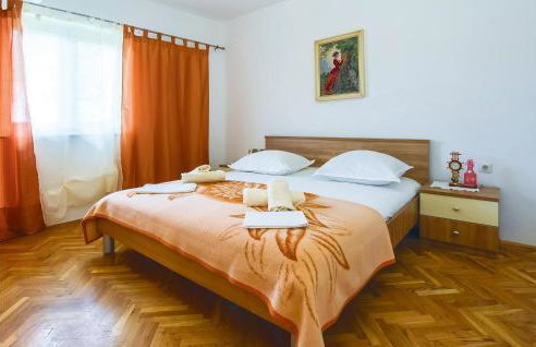 10 Bedroom Beautiful Home In Kucice - Foto 47