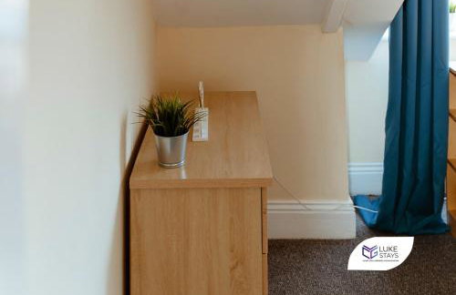 Luke Stays -Whitehall Road - Foto 12