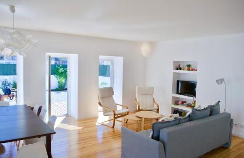 Fisherman's House - a boat ride from Lisbon - Photo 9