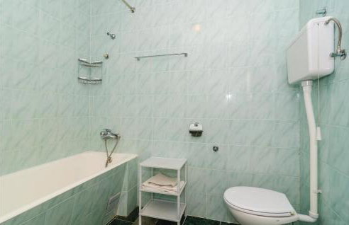 4 Bedroom Cozy Home In Gruda - Photo 28