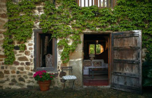 Gatehouse of the Palacio de Hualle near Comillas - Foto 4
