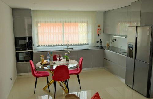 Avenida House a 700 metros da praia - Foto 18