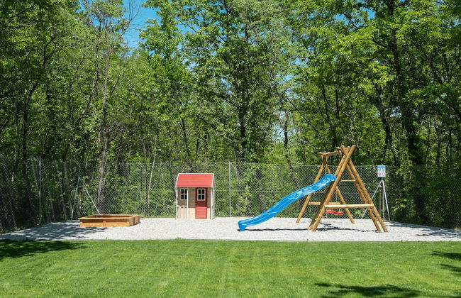 Villa PORTUM - Where Serenity & Comfort meet, Luxurious Woodland Retreat with Private Heated Pool & Amenities - Foto 35