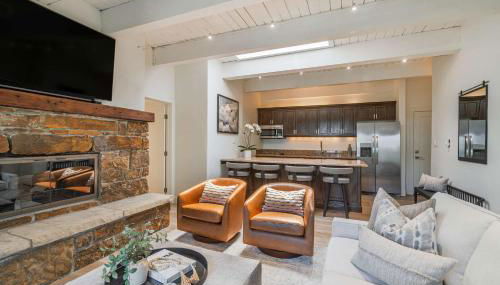 1 Block to Gondola Updated Top-Floor 2BR 2BA - Foto 4