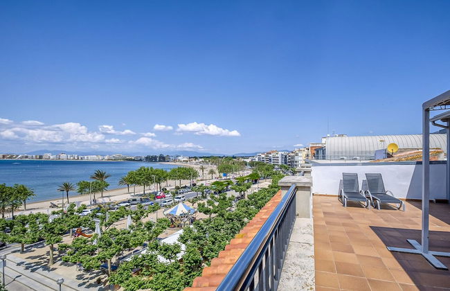 Centrally Heated Apt. in Roses - Photo 25