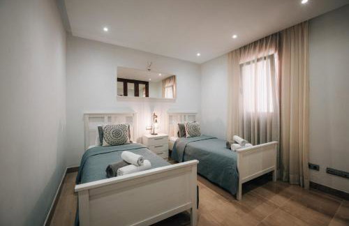 Luxury 3 Bedrooms, Private Heated Pool - EHHouse - Foto 27