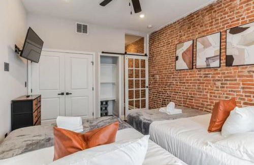 Jr 1Br w 2 Beds - Sleeps 4 - 10 min to DT - Foto 3