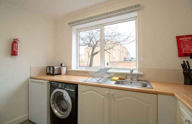 Stunning 2-bed Apartment in Washington - Photo 12