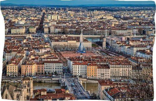 Studio de charme pour séjour tranquille à deux - Groupama Stadium - LDLC Aréna - Fiducial Astéria - Eurexpo - Aéroport St Exupéry - Base nautique du Grand Large - Foto 36