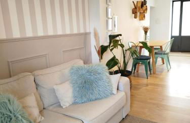 A l'Ombre de la Dame - Foto 1