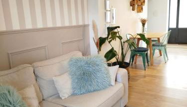 A l'Ombre de la Dame - Foto 1