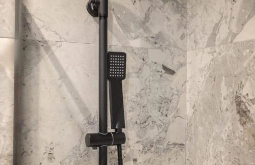 Modern 3 beds APT, 2 Baths, Free Parking - Foto 11