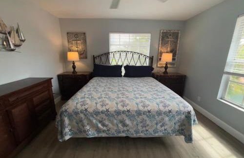 Redfish - Updated & Roomy 1.5 Mi to Beach Full Kitchen W&D - Foto 9