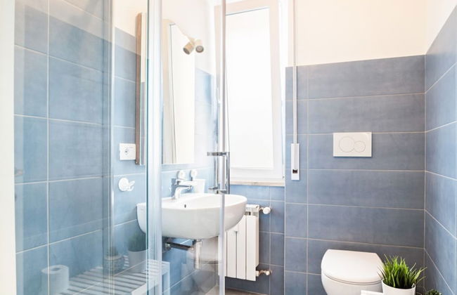 Chiavari Colorful Flat with Garage - Foto 17