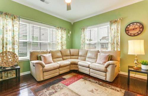 Community Pool! Family-Friendly Savannah Retreat - Foto 14