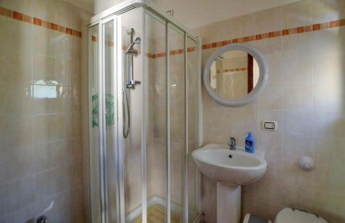 1 Bedroom Pet Friendly Apartment In Citerna - Foto 15
