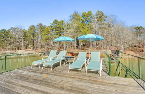 Lake Hartwell Retreat with 2-Tier Dock and Boat Slip! - Foto 36