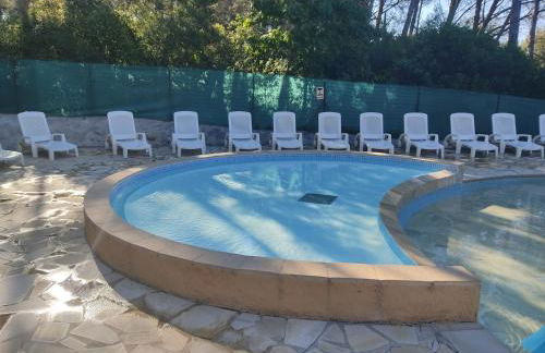 STUDIO RDJ TERRASSE PISCINE SANARY SUR MER - Foto 15