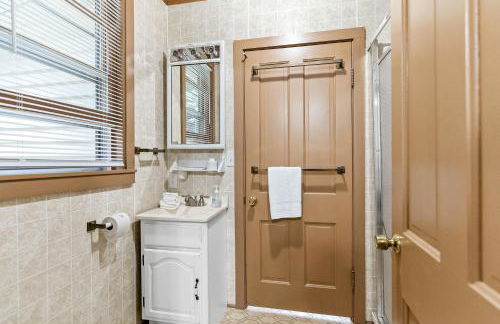 The Bott Cott: Cozy 3-Bedroom Retreat in Grand Haven - Foto 8