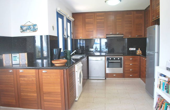 Sea Front Villa With Private Heated Pool, Quiet Area Paphos 322 - Foto 12