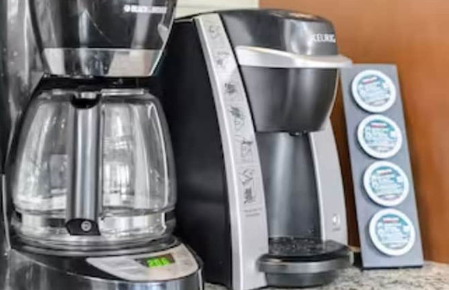 Lakeview Splendor 7BR Penthouse Bliss - Photo 24