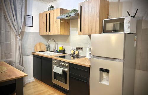 ZOVA - Superior Apartment - near A3 - Foto 8