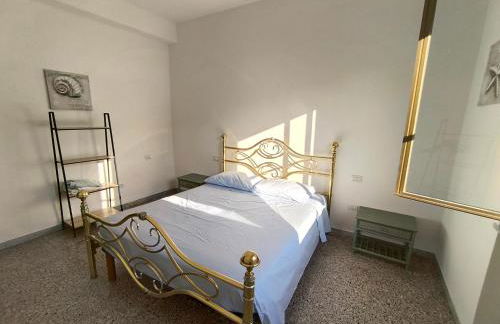 Cerulean Harbour HOUSE - WiFi, AC, 5 minutes from the Beach, Terrace, Air Conditioning - Foto 10