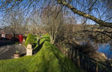 River Edge Lodges - Foto 14