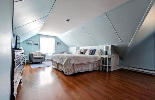 NEW Beachy Watering Cove Cottage - Foto 7