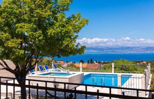 VILLA AGAPE - Three bedroom villa on 15k m2 olive grove - Incredible 360 view - Free parking - Private pool and jacuzzi - Foto 31